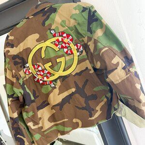 Camo Cropped Military Jacket Embroidered Snake Patch Women’s M